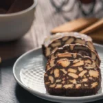 tort-de-biscuiti-cu-ciocolata-reteta-pentru-desert-fara-coacere.webp.webp